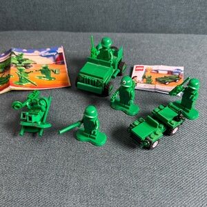 LEGO Toy Story Army Men on Patrol + Army Jeep  7595 30071
